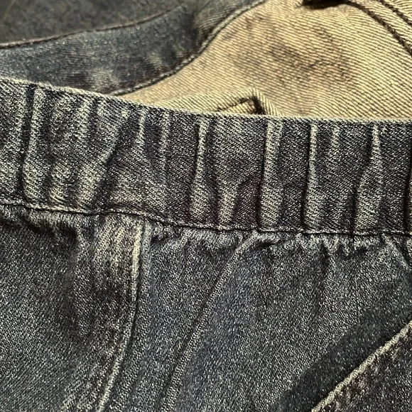 Croft & Barrow size 50 x 9” denim cargo jean shorts elastic side waist 6 pockets - Picture 6 of 8